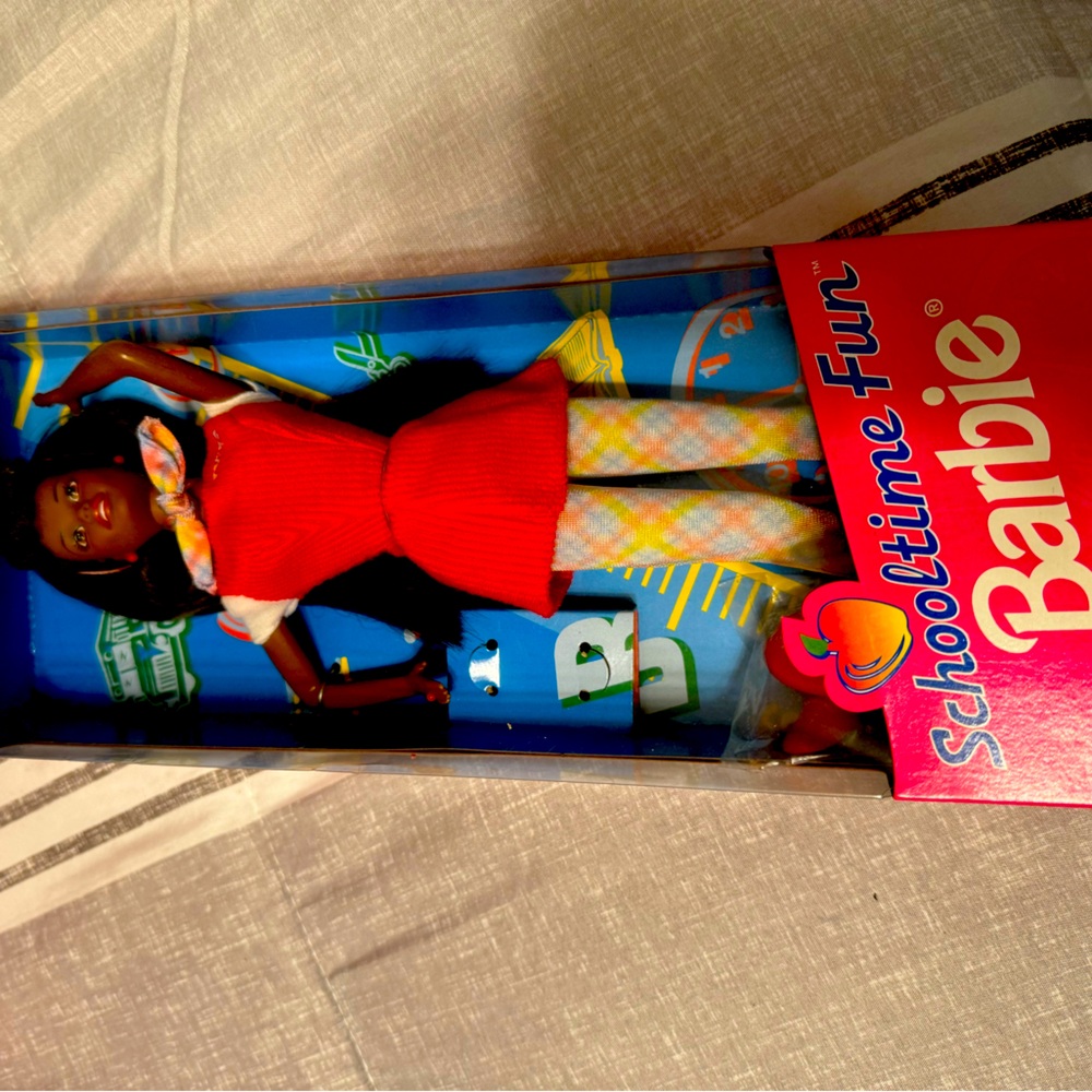 School time fun Barbie